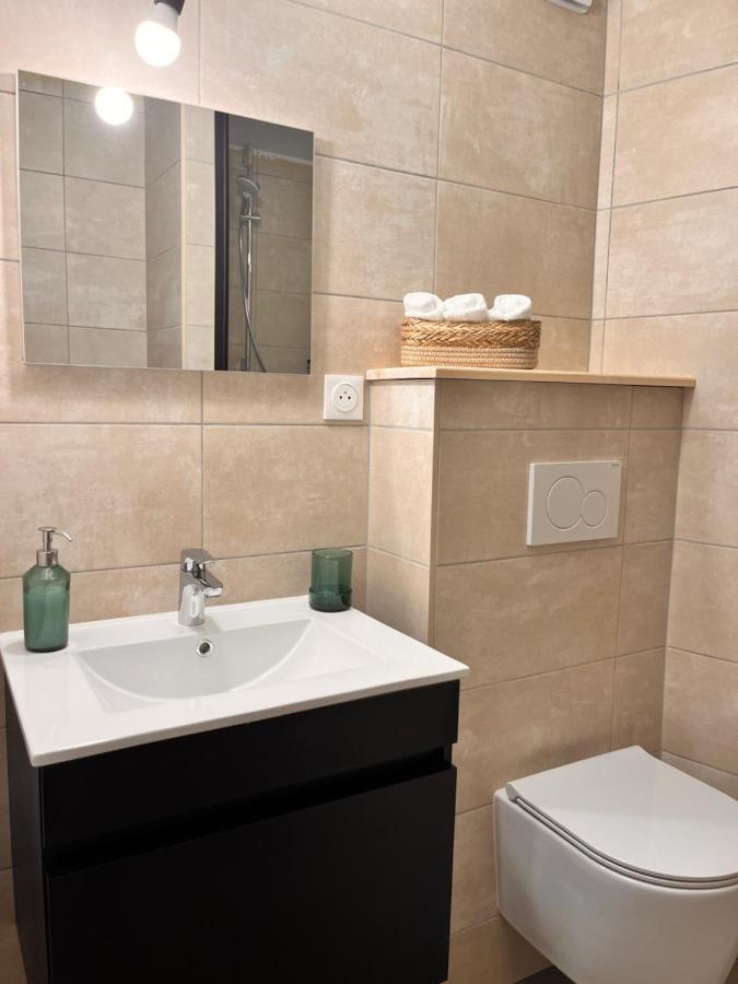 Appartement 2 Chambres Avec Parking Pontarlier Εξωτερικό φωτογραφία